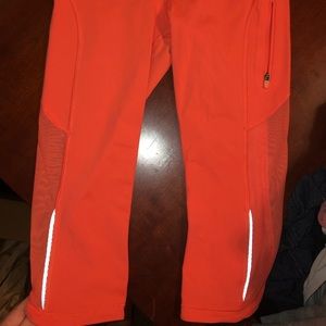 lululemon coral crop leggings